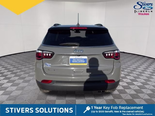 2022 Sting-Gray Clearcoat Jeep Compass Limited 4X4 SUV