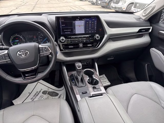 2020 Moon Dust Toyota Highlander Hybrid Platinum AWD SUV