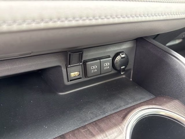 2020 Moon Dust Toyota Highlander Hybrid Platinum AWD SUV