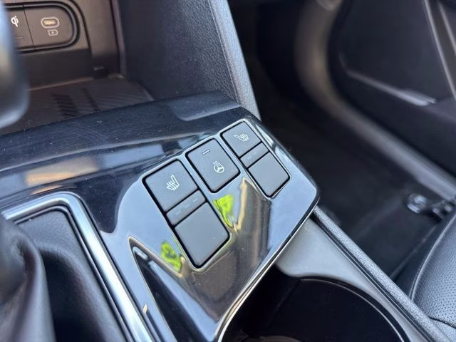 2023 Glacial White Pearl Kia Sportage EX AWD SUV