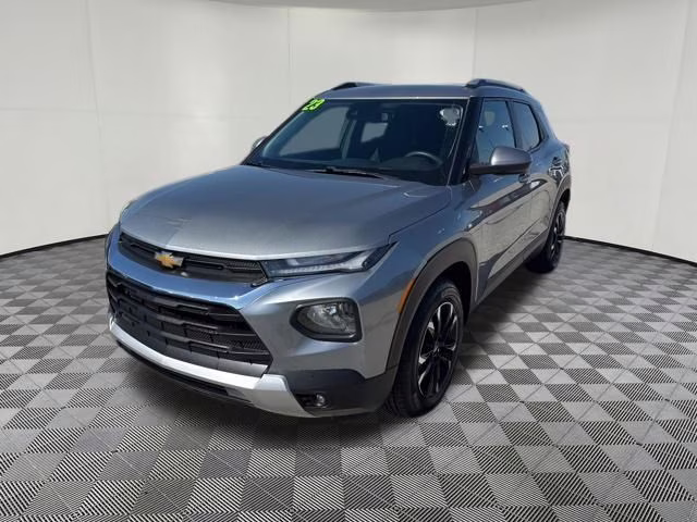 2023 Sterling Gray Metallic Chevrolet Trailblazer LT FWD SUV
