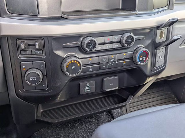 2026 Oxford White Ford Super Duty F-550 DRW XL 4X4 Truck