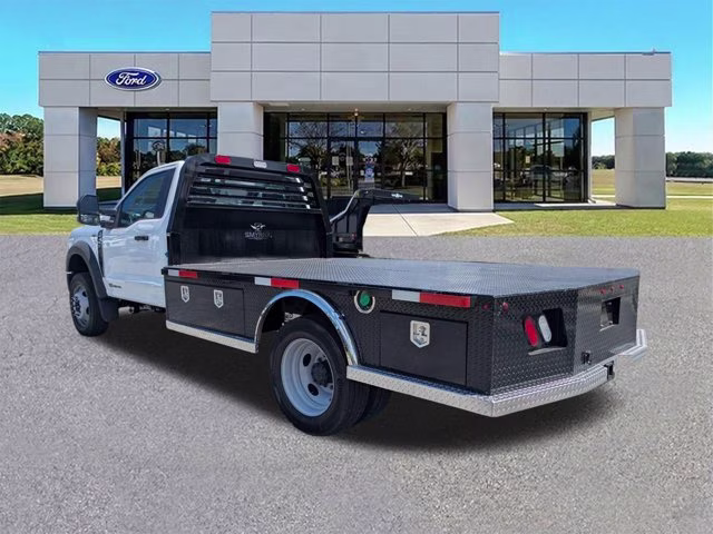 2026 Oxford White Ford Super Duty F-550 DRW XL 4X4 Truck