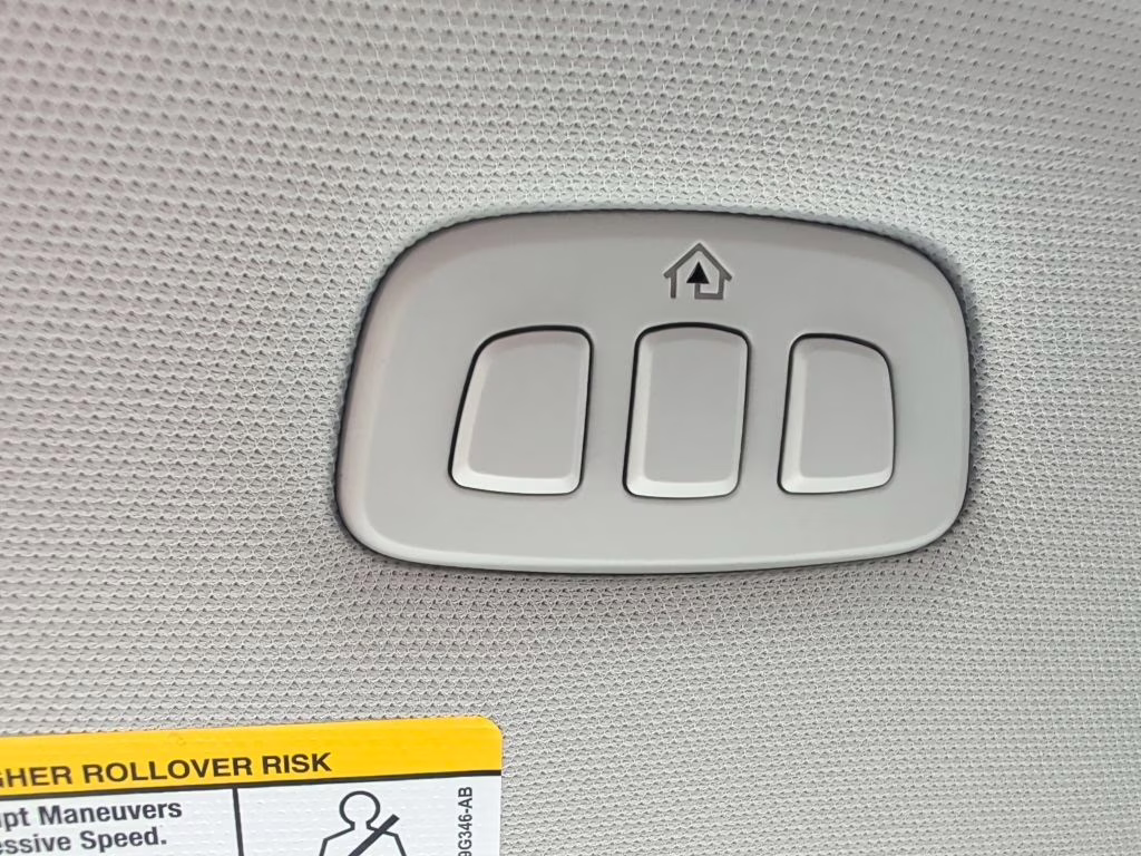 2025 Star White Metallic Tri-Coat Ford Expedition Active RWD SUV