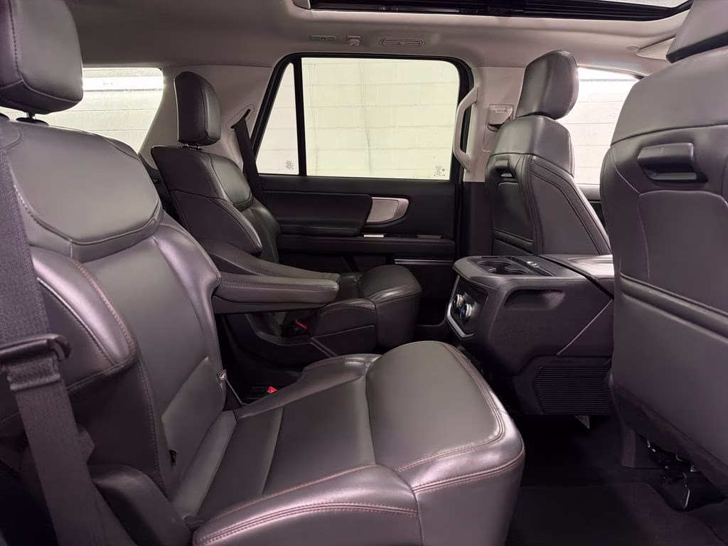 2025 Star White Metallic Tri-Coat Ford Expedition Active RWD SUV