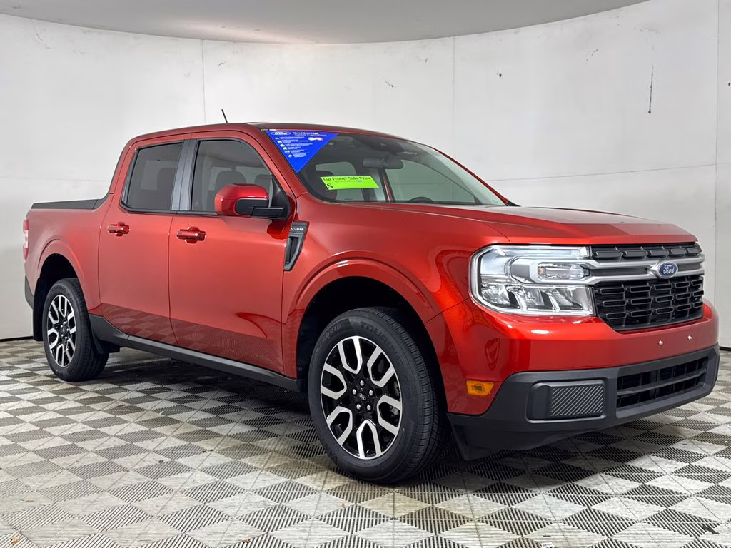 2023 Chili Pepper Red Ford Maverick Lariat FWD Truck