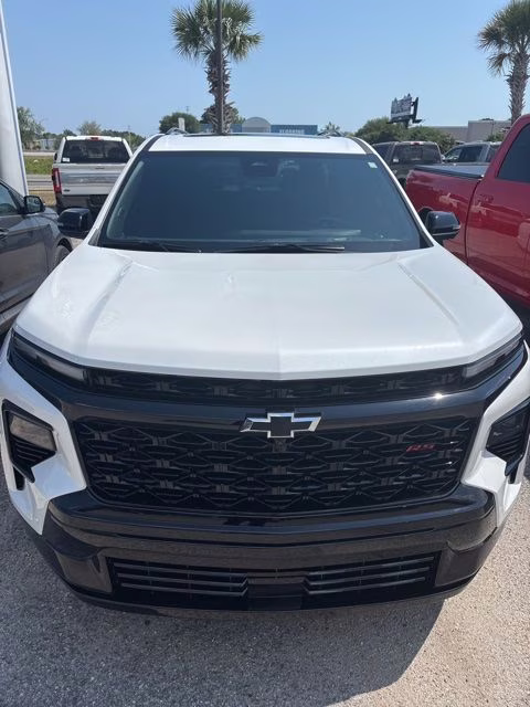 2025 Pearl Chevrolet Traverse RS AWD SUV