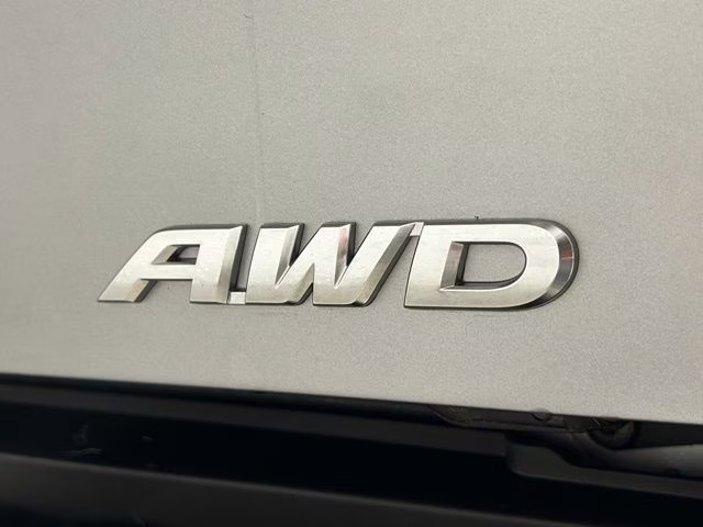 2017 Lunar Silver Metallic Honda Ridgeline RTL-E AWD Truck