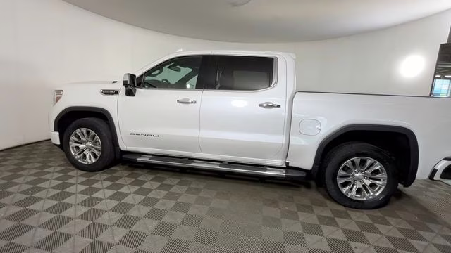 2021 White Frost Tricoat GMC Sierra 1500 Denali 4X4 Truck