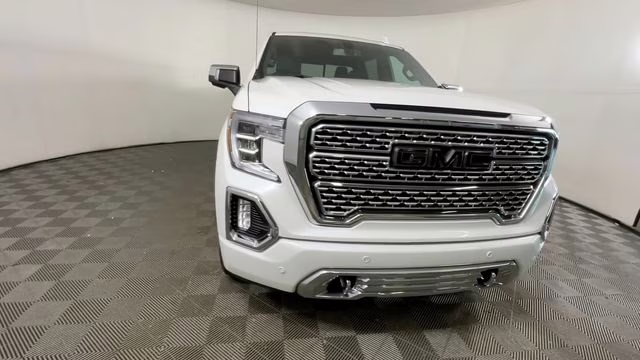 2021 White Frost Tricoat GMC Sierra 1500 Denali 4X4 Truck