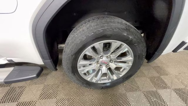 2021 White Frost Tricoat GMC Sierra 1500 Denali 4X4 Truck