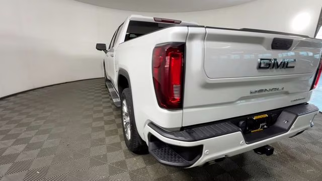 2021 White Frost Tricoat GMC Sierra 1500 Denali 4X4 Truck