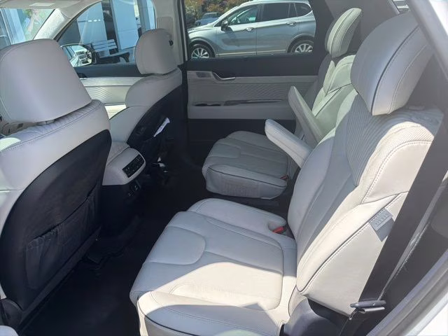 2025 Hyper White Hyundai Palisade Calligraphy AWD SUV