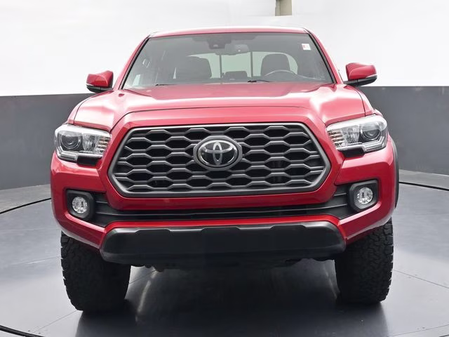 2022 Barcelona Red Metallic Toyota Tacoma TRD Off-Road RWD Truck