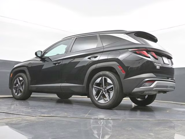 2025 Phantom Black Hyundai Tucson SEL FWD SUV