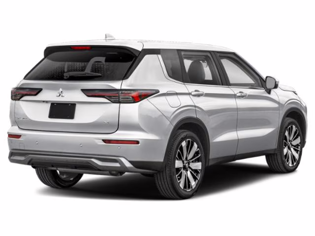 2025 Silver Mitsubishi Outlander SE AWD SUV