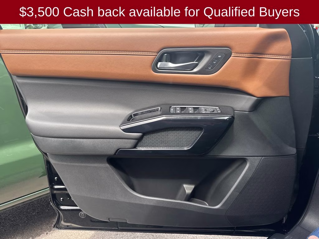 2026 Super Black Nissan Pathfinder Platinum 4X4 SUV