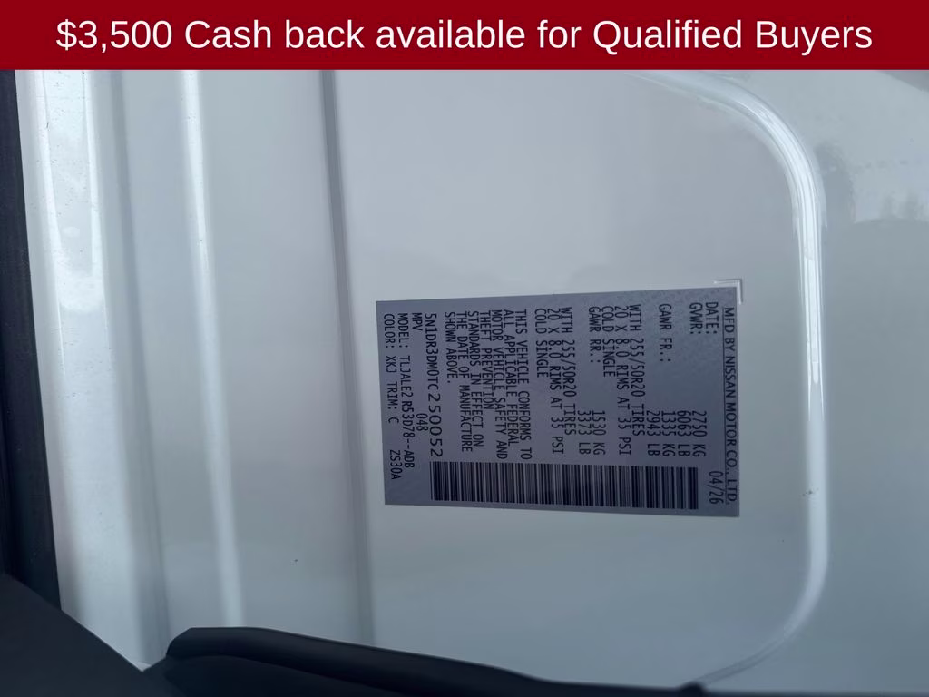 2026 Everest White Pearl/Black Nissan Pathfinder Platinum FWD SUV