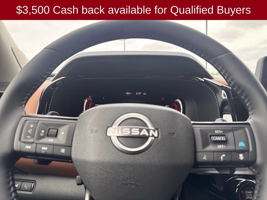 2026 Everest White Pearl/Black Nissan Pathfinder Platinum FWD SUV