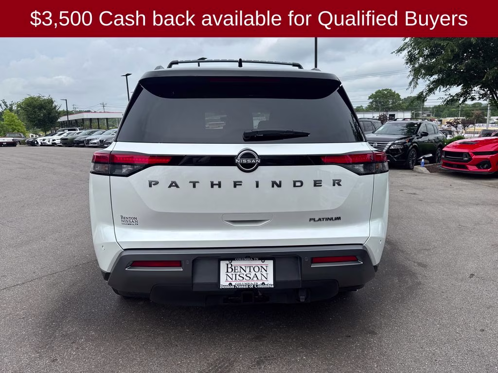 2026 Everest White Pearl/Black Nissan Pathfinder Platinum FWD SUV
