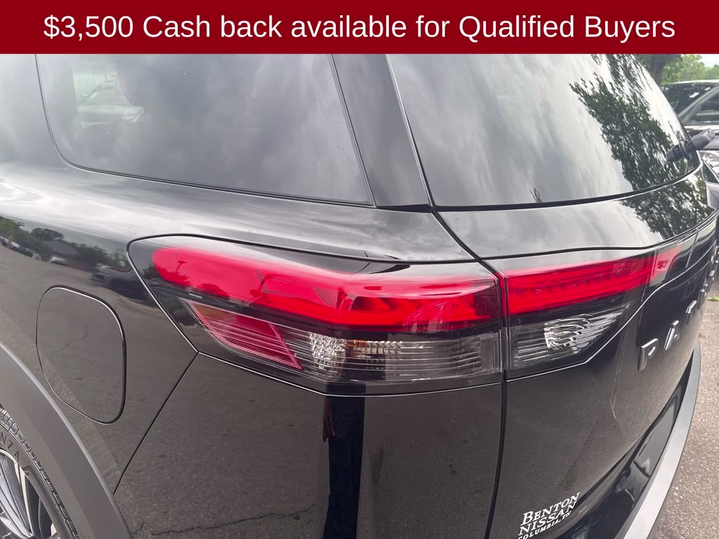 2026 Super Black Nissan Pathfinder Platinum FWD SUV
