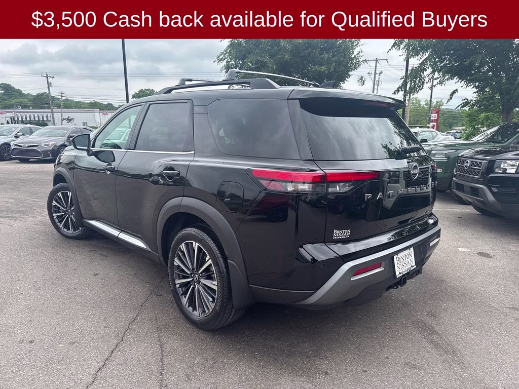 2026 Super Black Nissan Pathfinder Platinum FWD SUV
