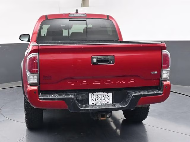 2022 Barcelona Red Metallic Toyota Tacoma TRD Off-Road RWD Truck
