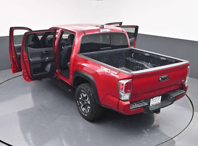 2022 Barcelona Red Metallic Toyota Tacoma TRD Off-Road RWD Truck