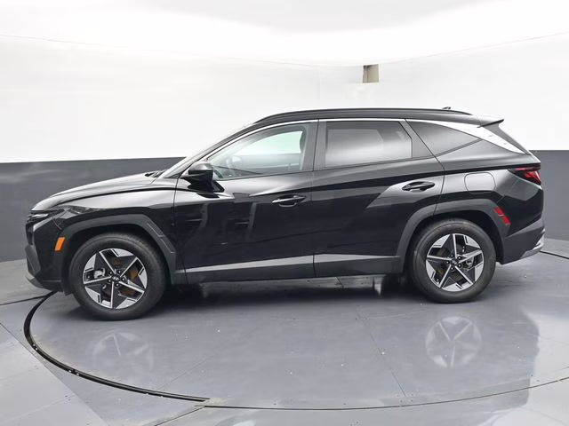 2025 Phantom Black Hyundai Tucson SEL FWD SUV