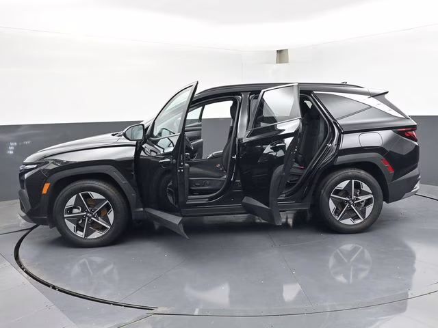 2025 Phantom Black Hyundai Tucson SEL FWD SUV