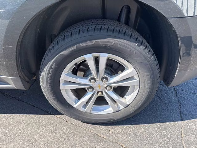 2014 Ashen Gray Metallic Chevrolet Equinox LT FWD SUV
