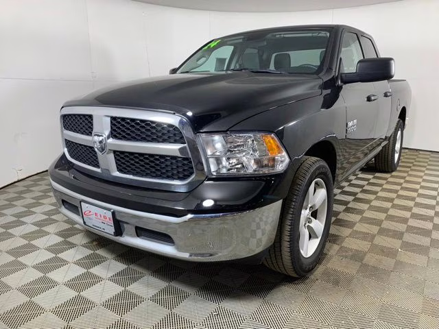 2024 Diamond Black Crystal Pearlcoat Ram 1500 SLT 4X4 Truck