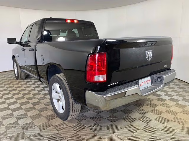 2024 Diamond Black Crystal Pearlcoat Ram 1500 SLT 4X4 Truck