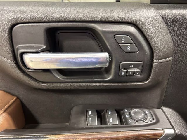 2020 Iridescent Pearl Tricoat Chevrolet Silverado 2500HD High Country 4X4 Truck