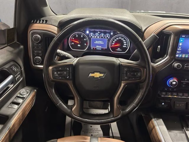 2020 Iridescent Pearl Tricoat Chevrolet Silverado 2500HD High Country 4X4 Truck