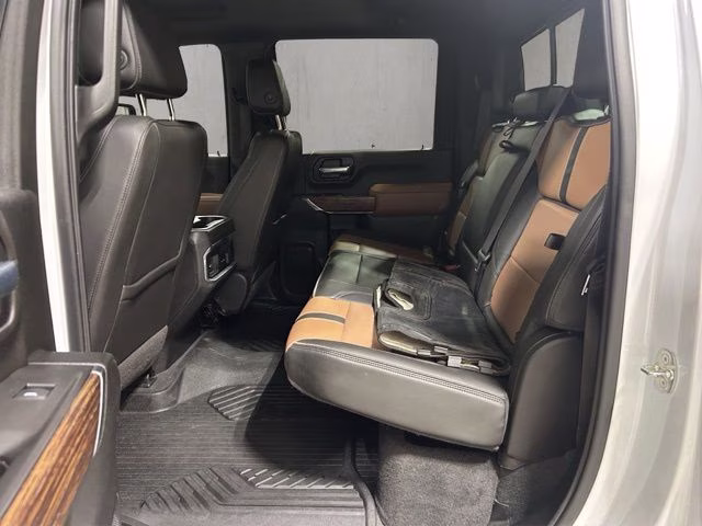 2020 Iridescent Pearl Tricoat Chevrolet Silverado 2500HD High Country 4X4 Truck