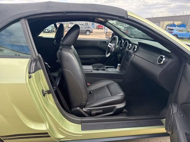 2006 Light Green Ford Mustang V6 RWD Convertible