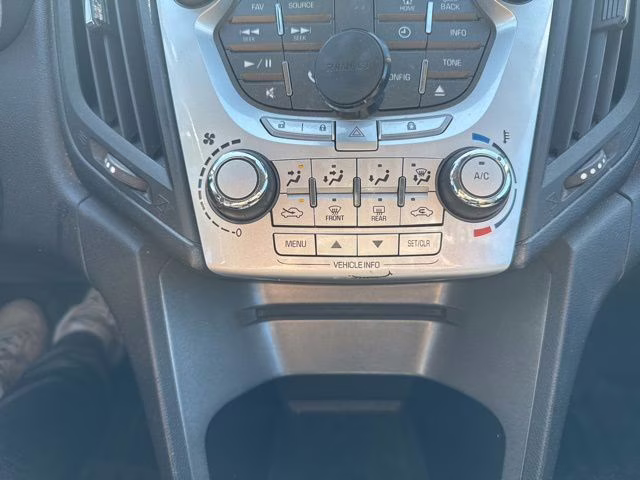 2014 Ashen Gray Metallic Chevrolet Equinox LT FWD SUV