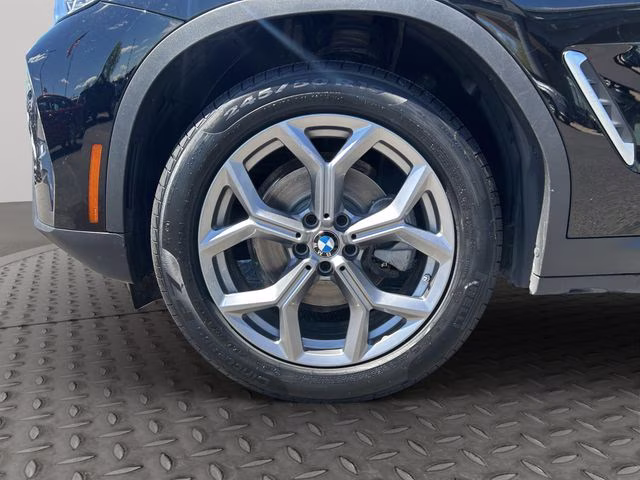 2025 Jet Black BMW X4 xDrive30i AWD SUV