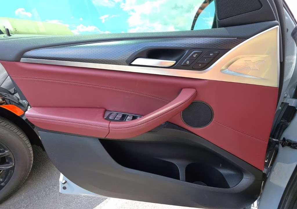 2022 Brooklyn Gray Metallic BMW X4 xDrive30i AWD SUV