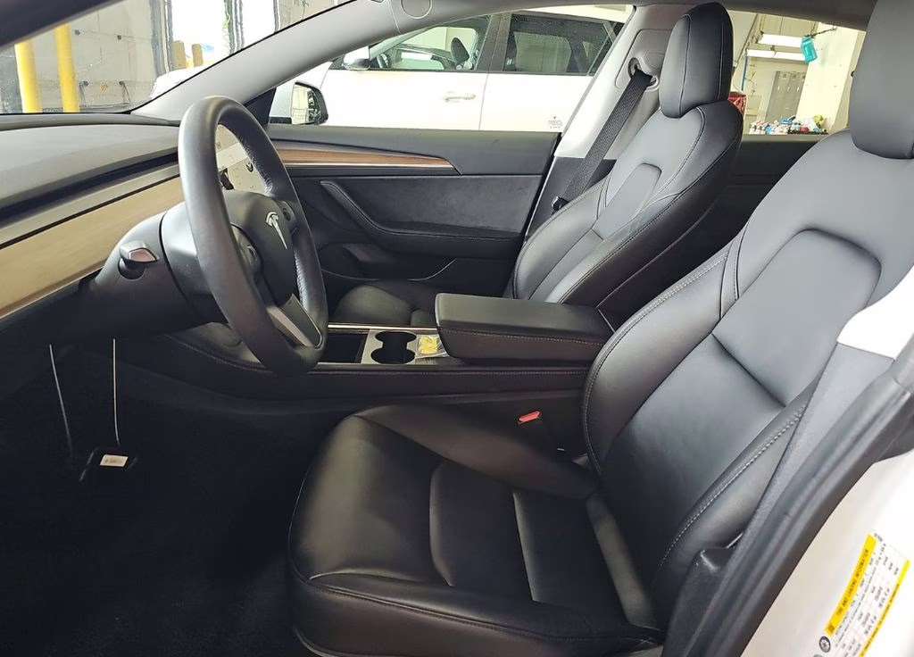 2021 White Tesla Model 3 Standard Range Plus RWD Sedan