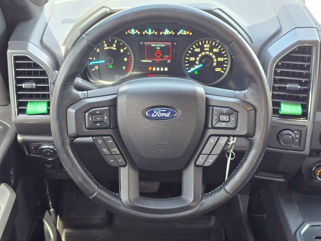 2018 Oxford White Ford F-150 XLT 4X4 Truck