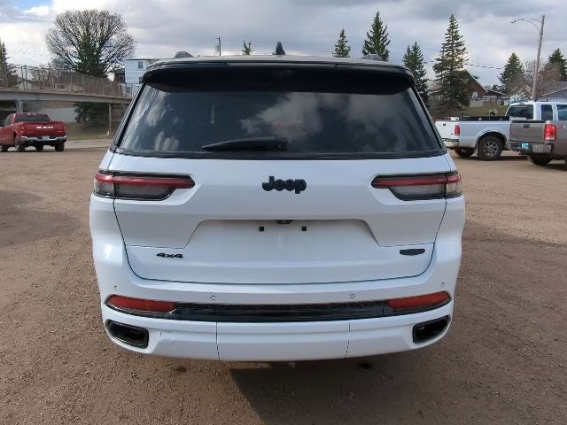 2023 Bright White Clearcoat Jeep Grand Cherokee L Summit 4X4 SUV