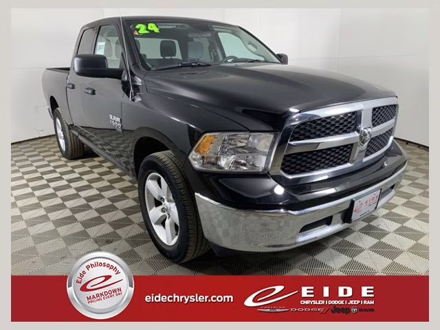 2024 Diamond Black Crystal Pearlcoat Ram 1500 Classic SLT 4X4 Truck