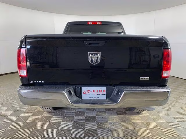 2024 Diamond Black Crystal Pearlcoat Ram 1500 Classic SLT 4X4 Truck