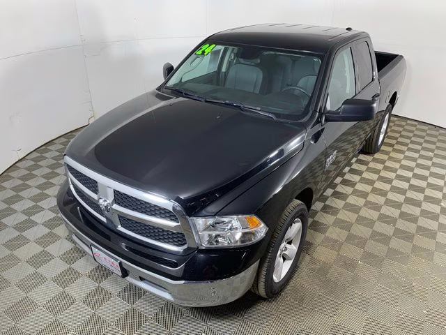 2024 Diamond Black Crystal Pearlcoat Ram 1500 Classic SLT 4X4 Truck