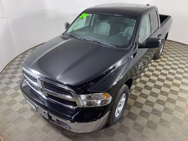 2024 Diamond Black Crystal Pearlcoat Ram 1500 Classic SLT 4X4 Truck