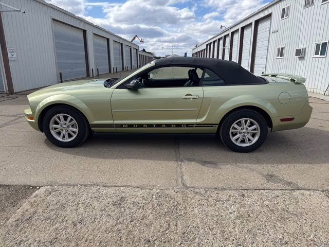 2006 Light Green Ford Mustang V6 RWD Convertible