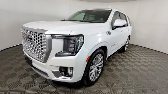 2023 White Frost Tricoat GMC Yukon Denali 4X4 SUV