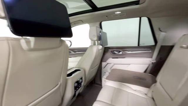 2023 White Frost Tricoat GMC Yukon Denali 4X4 SUV